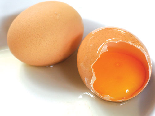 Ăn trứng gà hay trứng vịt bổ hơn 1